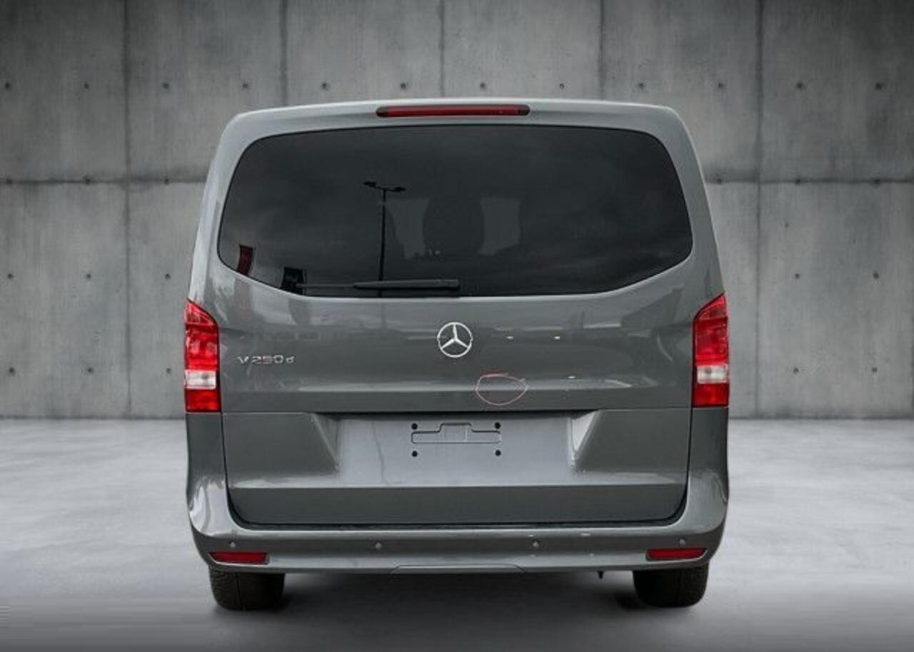 Mercedes-Benz V-KLASSE 250d Extra Lang Navi Camera Stoelverwarming EL. Schuifdeur