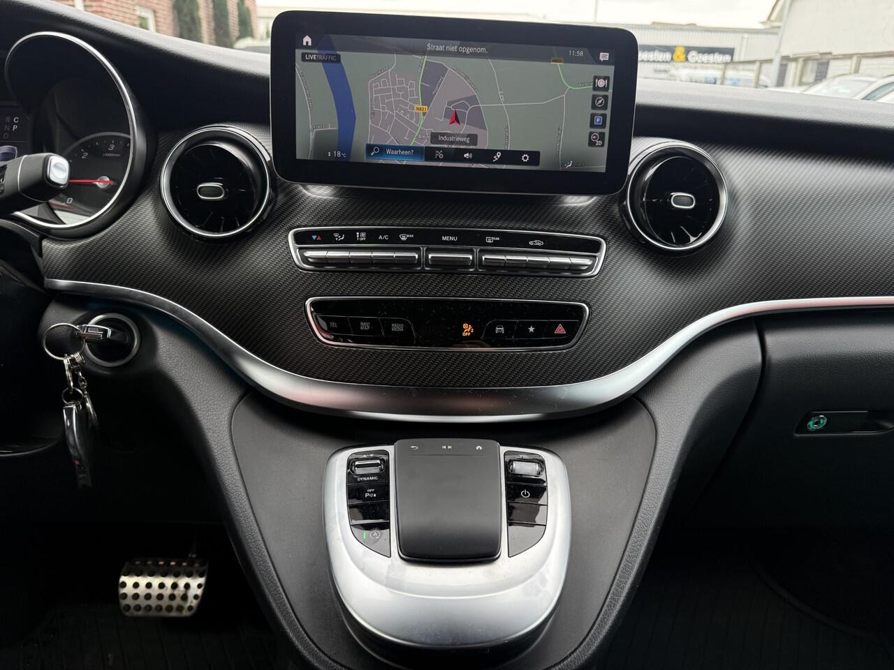 Mercedes-Benz V-KLASSE 300d Lang DC AMG Avantgarde