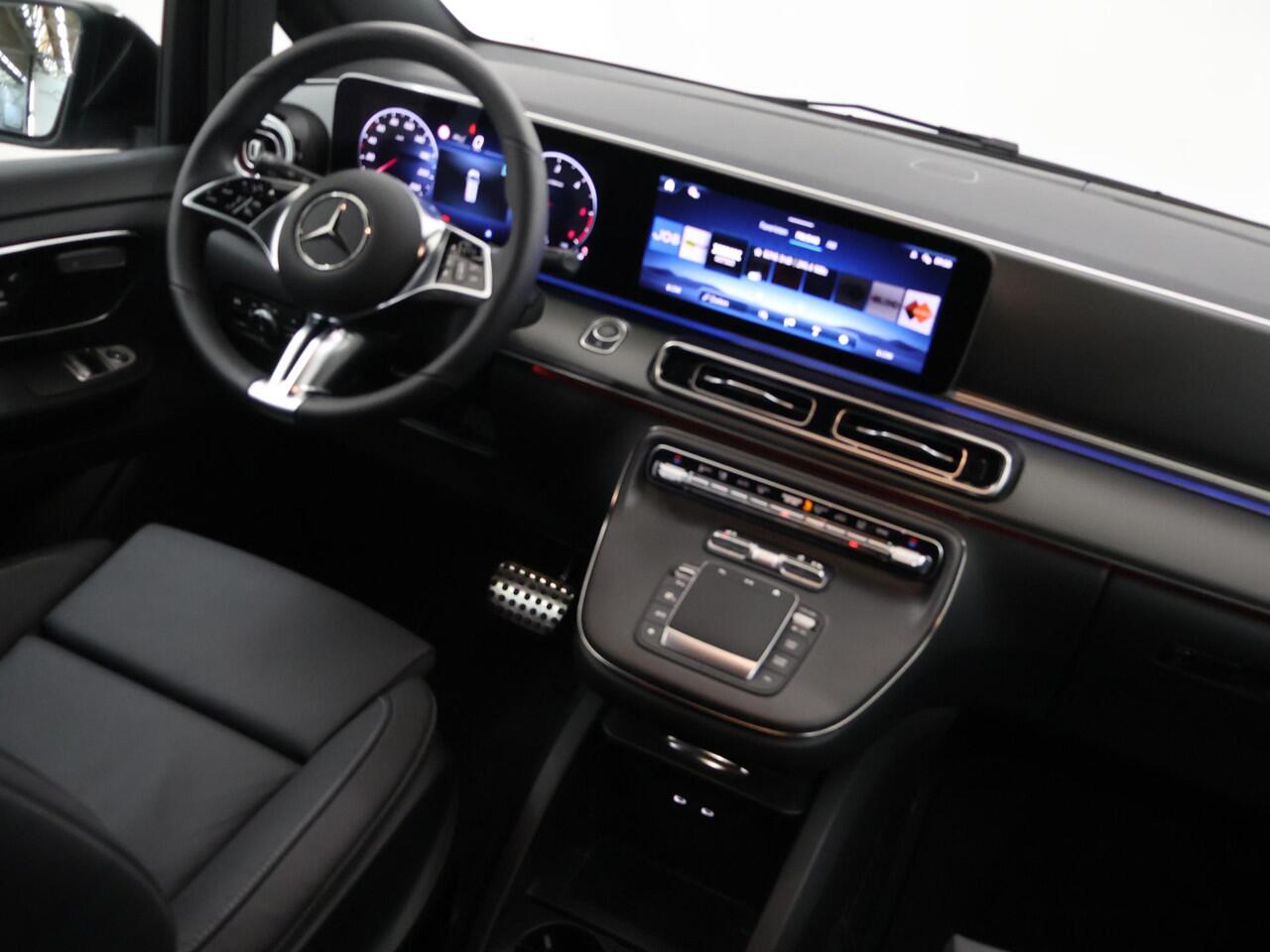 Mercedes-Benz V-KLASSE 250d 4-MATIC AMG | XL L3 | DUBBELE CABINE | 360 CAMERA | DISTRONIC PLUS | LEDER ZWART "LUGANO" | ALARM | STOELVERWARMING | NAVIGATIE | CARPLAY | ANDROID AUTO | CLIMATE CONTROL | DAB+ | CERTIFIED