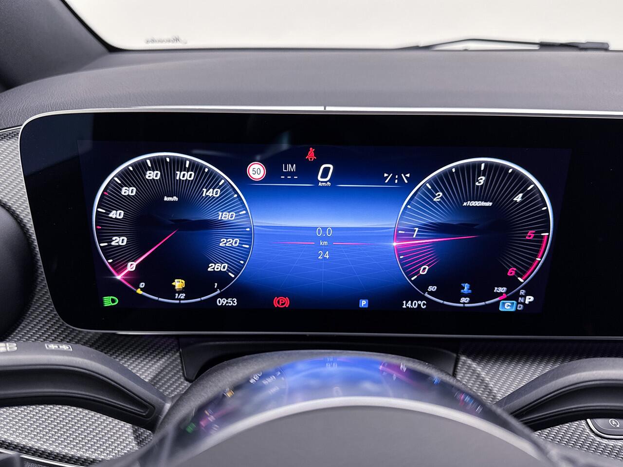 Mercedes-Benz V-KLASSE 300d 4-MATIC Extra Lang AMG Avantgarde BPM-Vrij Dubbele Cabine 360 Graden Camera Elektrische Schuifdeuren Multibeam LED Adaptieve Cruise Control