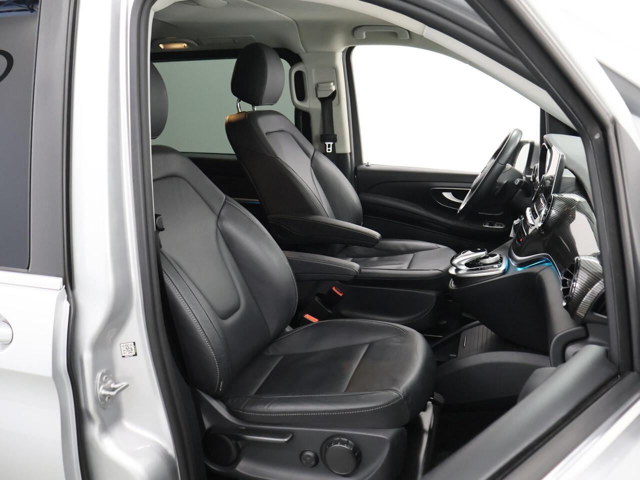 Mercedes-Benz V-KLASSE 300d | Lang L2 | Dubbele Cabine | Avantgarde | Navigatie | Parkeercamera | Cruise Control | Climate Control | Lederen bekleding | Schuifdeuren Elektrisch | Certified