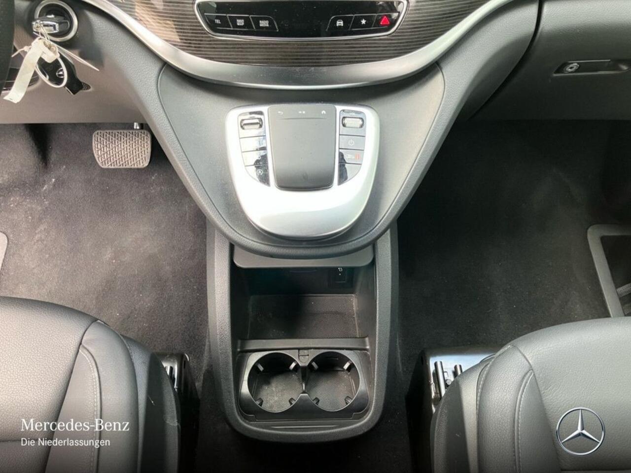 Mercedes-Benz V-KLASSE 300d Extra Lang Avantgarde 8-zitter 76.750 ex BTW EL. Schuifdeuren Leder Navi LED Standkachel