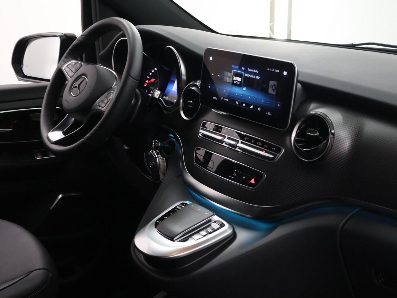 Mercedes-Benz V-KLASSE 300d | 4-MATIC | XL L3 | AMG | LUCHTVERING | BURMESTER | 360 CAMERA | LEREN BEKLEDING | CLIMATE CONTROL | ADAPTIEVE CRUISE | 2500 KG TREKHAAK | CARPLAY EN ANDROID AUTO