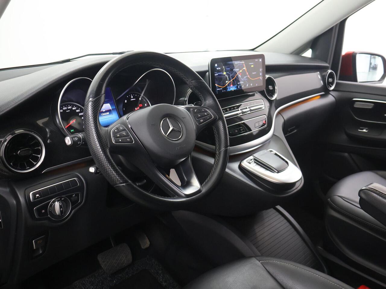 Mercedes-Benz V-KLASSE 300d | L2 Lang | Dubbele Cabine | Navigatie | Distronic Plus | LM Velgen | Sidebars | Certified