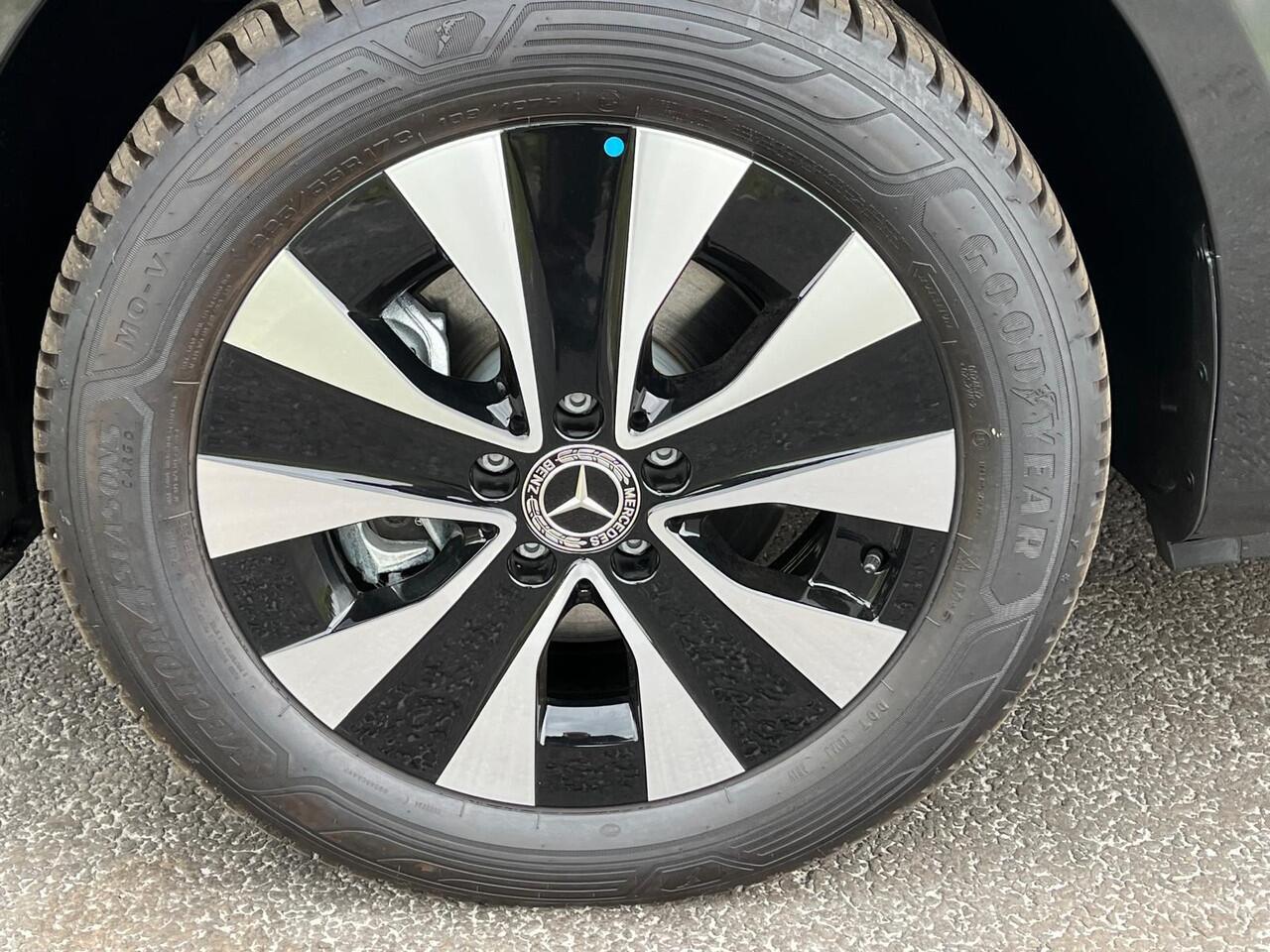 Mercedes-Benz VITO eVito Bestelwagen 66 kWh L3 | Navigatie | Airco | Bluetooth | Stoelverwarming