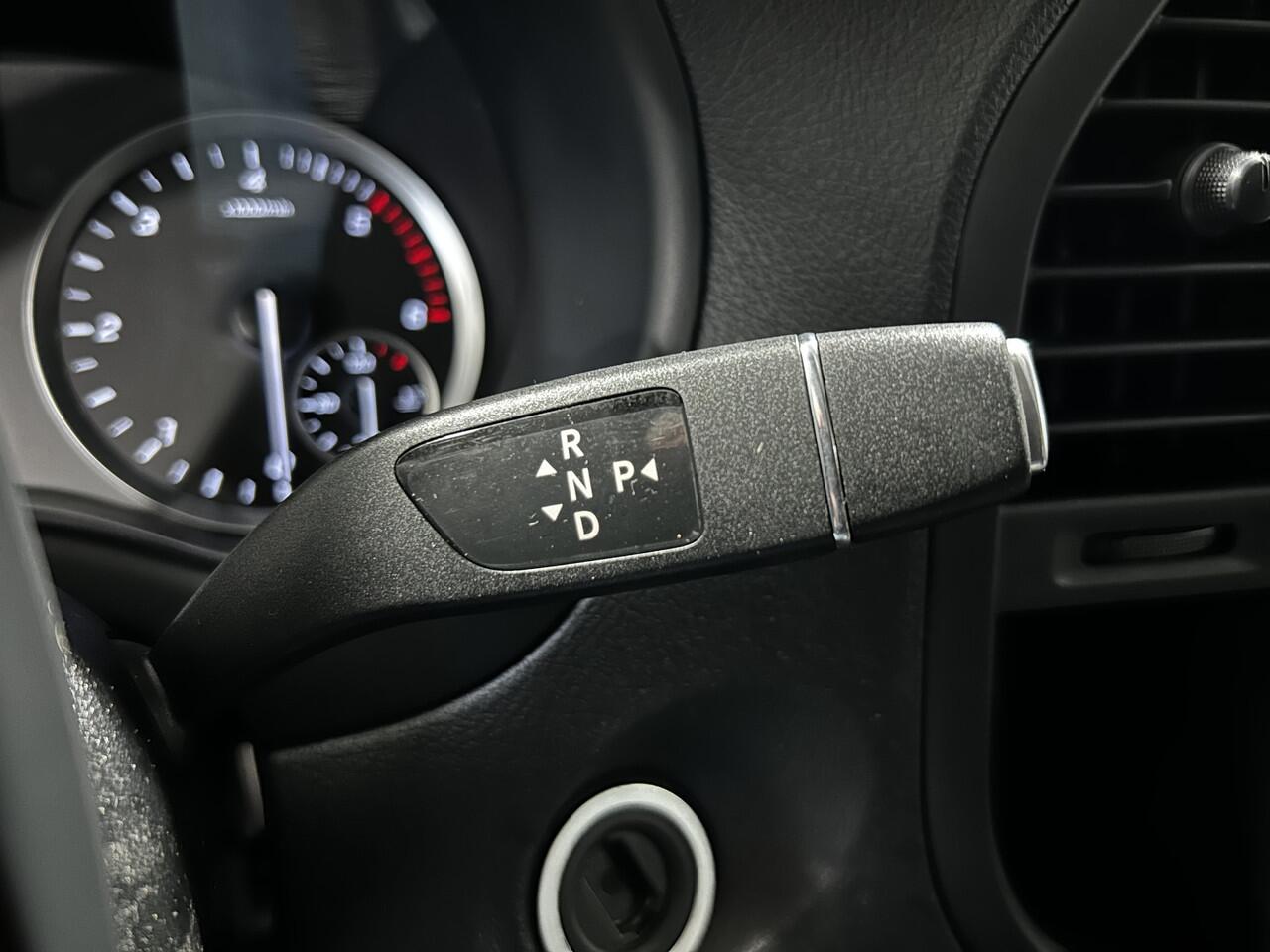 Mercedes-Benz VITO TOURER 116CDI Automaat L3 Dubbele Cabine // Trekhaak // Airco // Camera // Navigatie //