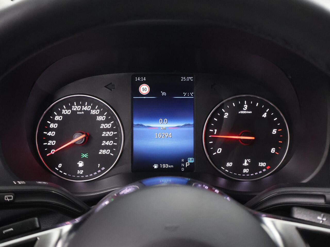 Mercedes-Benz VITO 119 CDI XL L3 Pro | Dubbele Schuifdeur | EDITION | MBUX | 270° Deuren | 2500 KG Trekhaak | SPOILERPAKKET | TREEPLANKEN | LM-VELGEN | PARKEERCAMERA | CLIMATE CONTROL | CERTIFIED