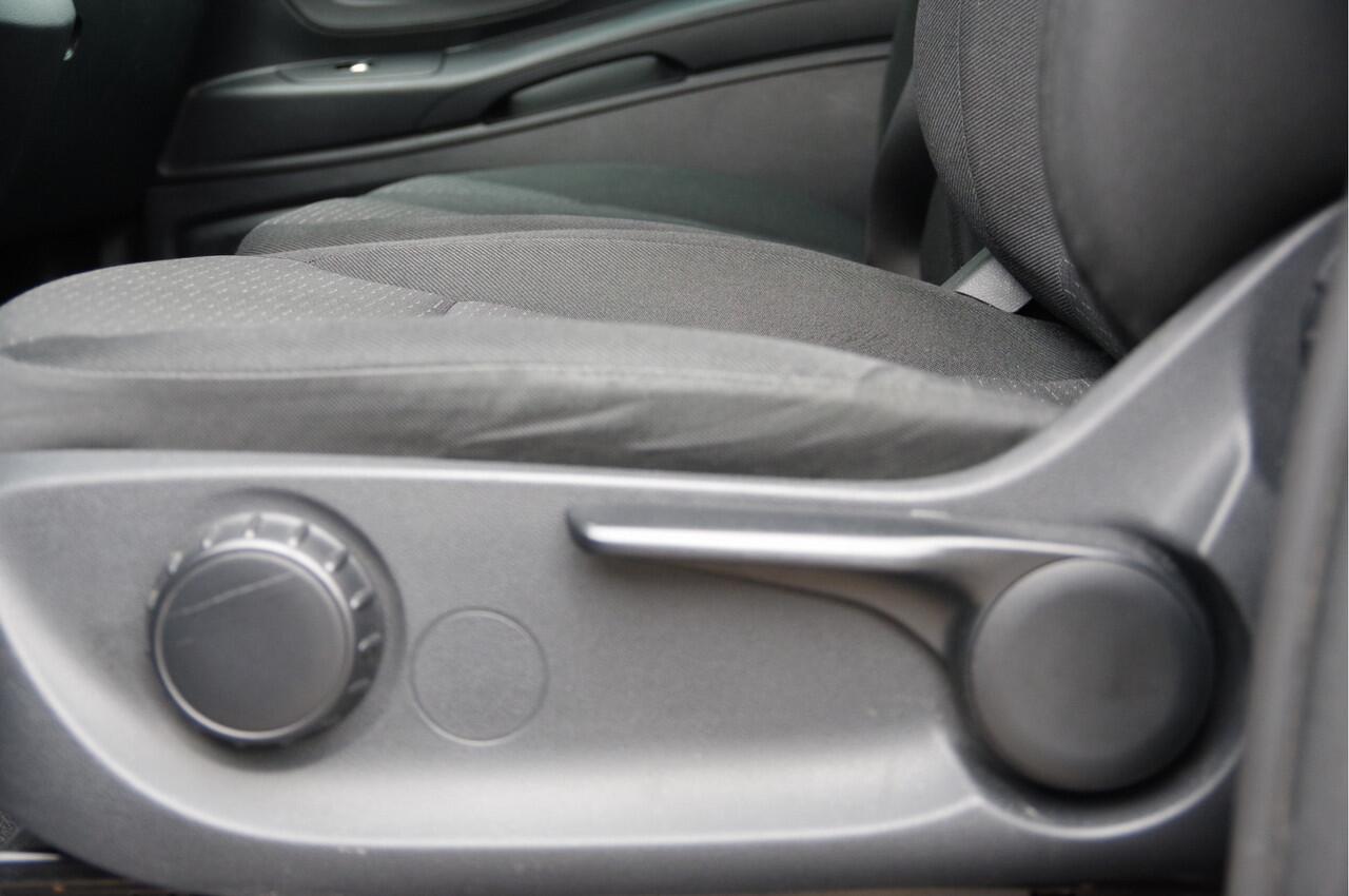 Mercedes-Benz VITO 116 CDI 4X4 4-MATIC L2 AUT. LED, TREKHAAK, STANDKACHEL, CAMERA, CRUISE, AIRCO, PARKEERSENSOREN