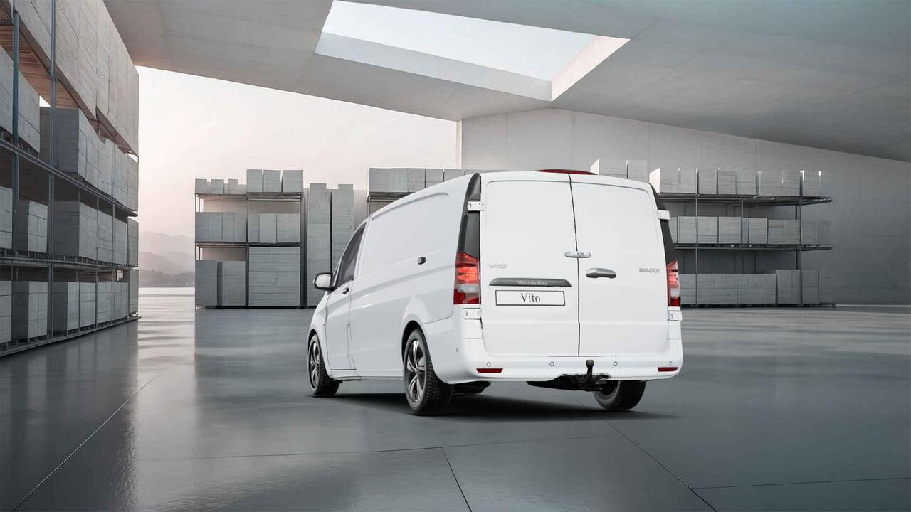 Mercedes-Benz VITO 116 CDI L3 Select | Lederen Stuurwiel | Navigatie | Spiegelpakket | Alarm Klasse 3 | Verwarmde Comfortstoel Bestuurder en Bijrijdersbank | Airco | Dodehoekassistent | Parkeerpakket | Cruisecontrol | Trekhaak 2500kg | Achterdeuren 270 Graden | Certified |