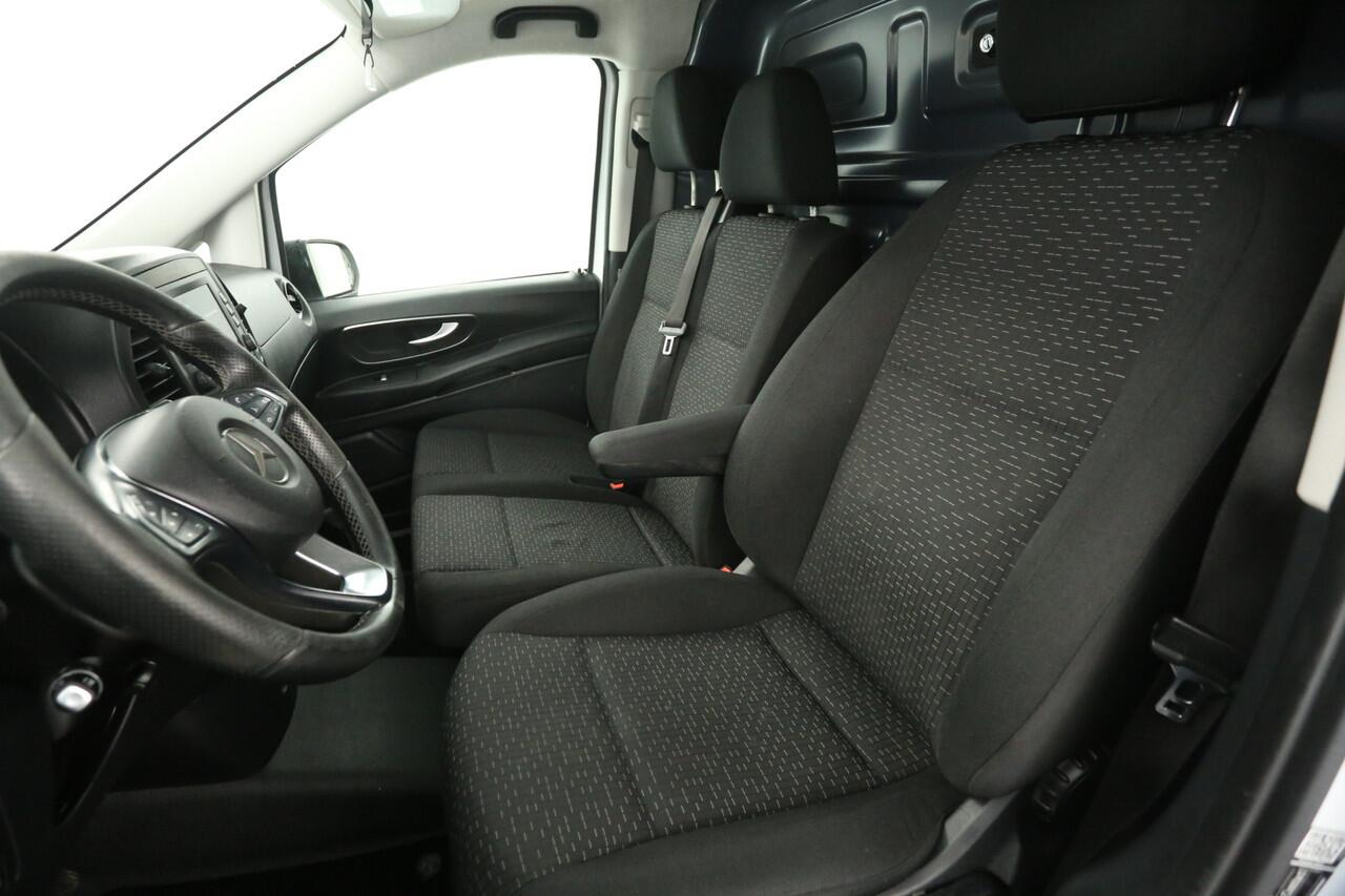 Mercedes-Benz VITO 114 CDI Extra Lang | Incl. 18'' LMV | Aut. | 3 Zits | Airco | Camera | 2xSchuifdeur | Stoelverw. | Trekh. | Cruise