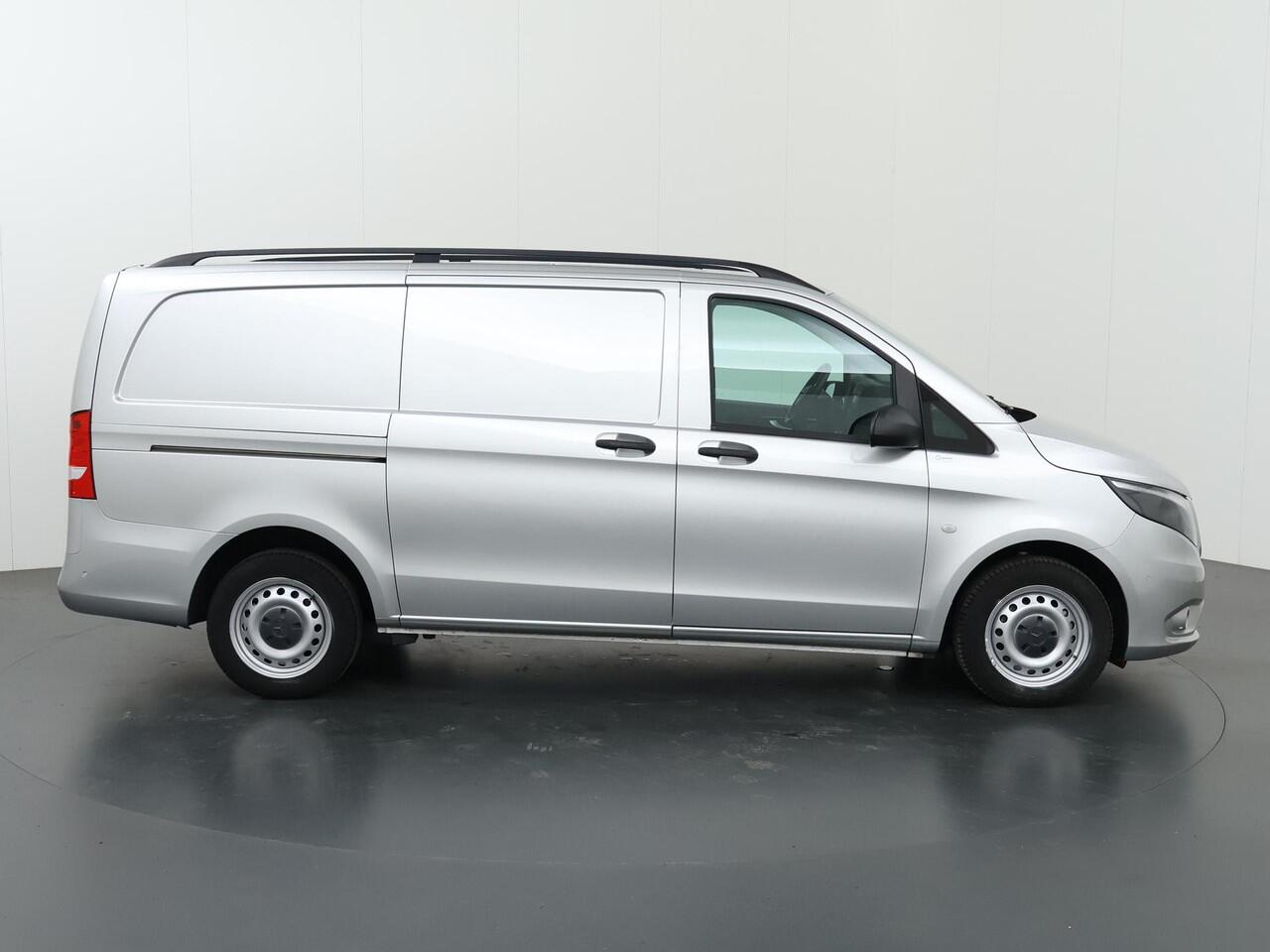 Mercedes-Benz VITO 111 CDI | L2 Lang | Climate Control | Cruise Control | Bluetooth | Trekhaak | 2-zits | Certified |