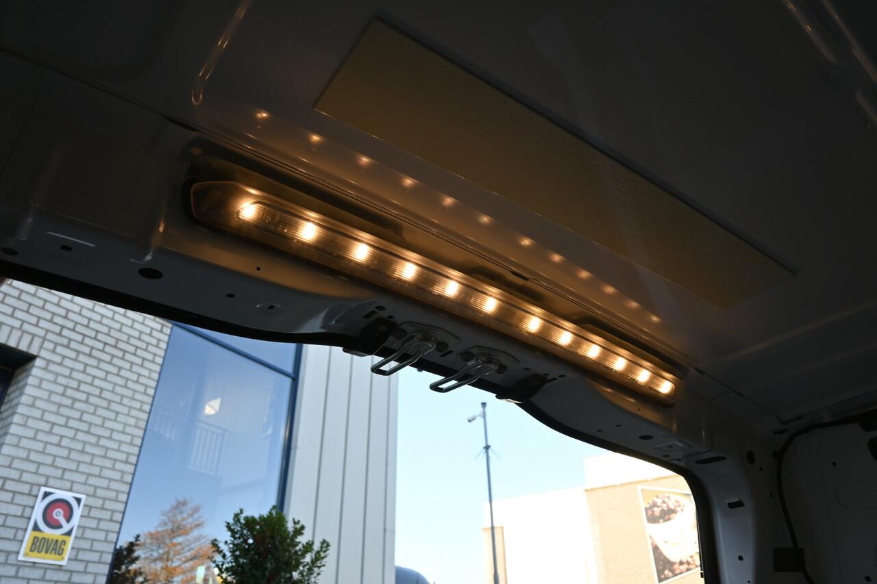 Mercedes-Benz VITO 116 CDI L2 Pro Camera met navigatie, Comfort stoel