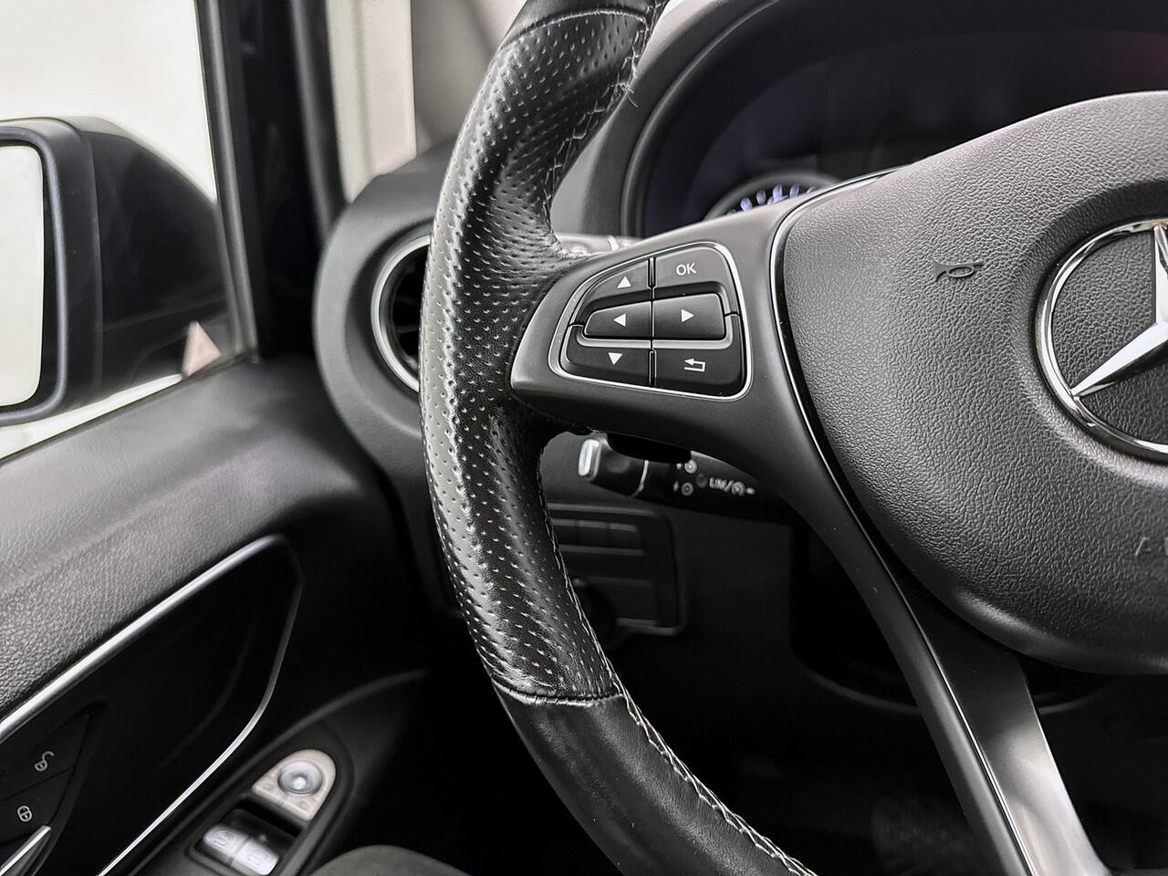 Mercedes-Benz VITO 119 CDI Lang DC 2x schuifdeur Dubbele cabine Navigatie Trekhaak Climate control Sidebars