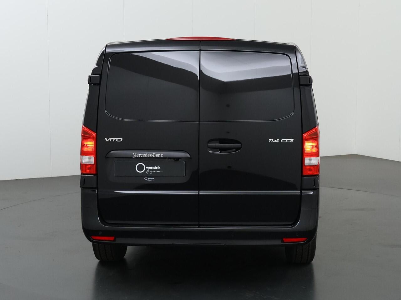 Mercedes-Benz VITO Bestelwagen 114 CDI L2 PRO | Achteruitrijcamera | Climate Control | Trekgewicht 2500 kg | Bumper en stootlijsten carrosseriekleur |o |