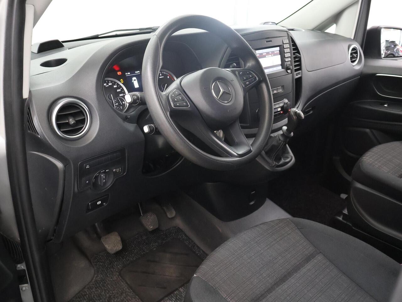 Mercedes-Benz VITO 111 CDI | L2 Lang | Climate Control | Cruise Control | Bluetooth | Trekhaak | 2-zits | Certified |