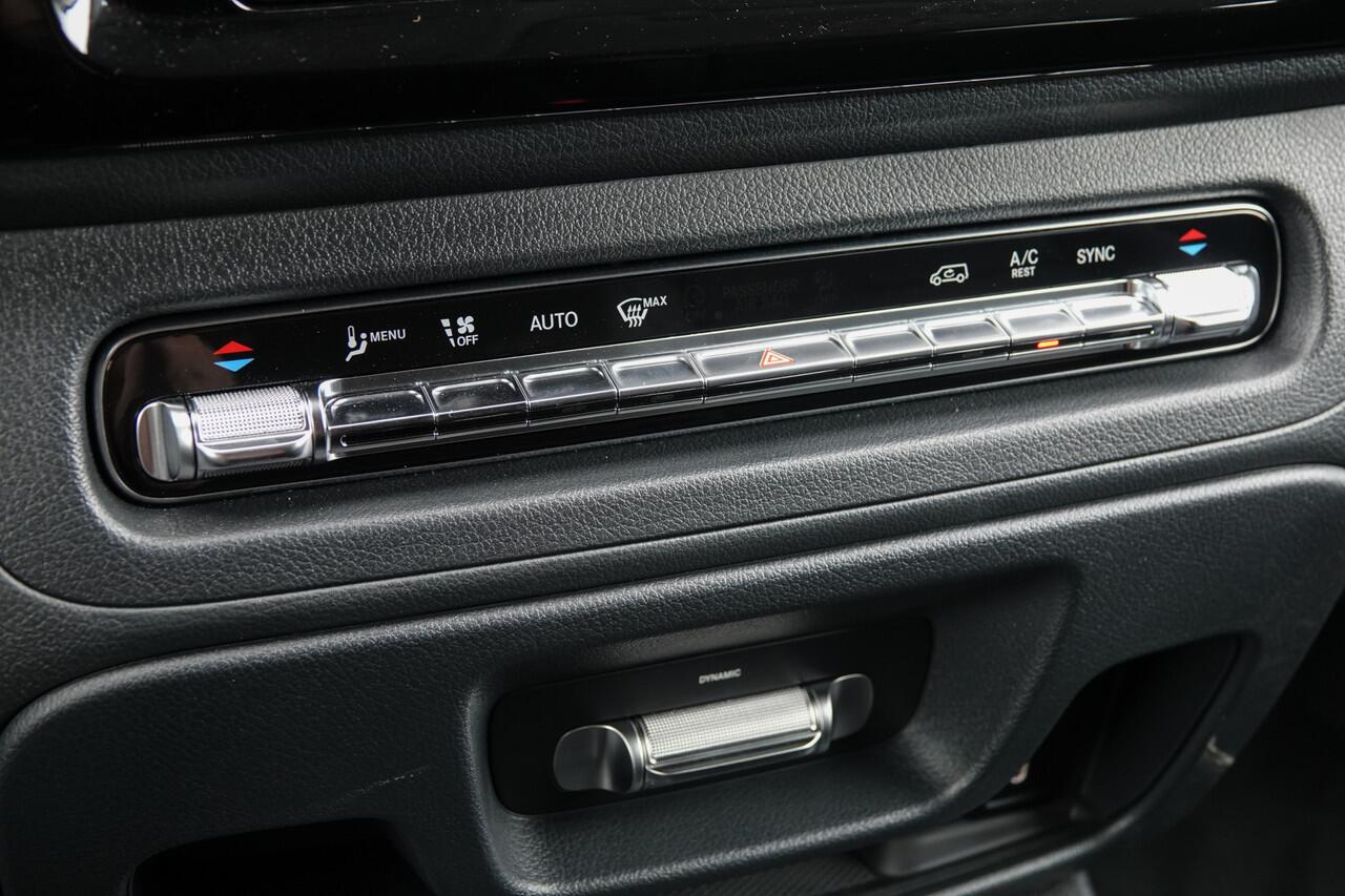 Mercedes-Benz VITO 119Cdi 190Pk 9G-Tronic Aut. | Dubbele Cabine | Mixto Pro | Extra lang | 2x Schuifdeur | Achteruitrijcamera | Afneembare trekhaak | Spoilerpack | Rode remzadels | 20''