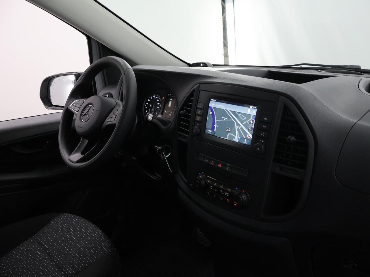 Mercedes-Benz VITO 116 CDI Extra Lang | Dubbel Cabine ¤57.995,- | Sidebars | LED | Trekhaak |