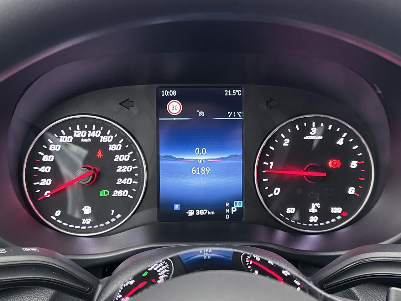 Mercedes-Benz VITO 116 L2 Pro Trekhaak Led Achteruitrijcamera met sensoren Betimmering Cruise Control