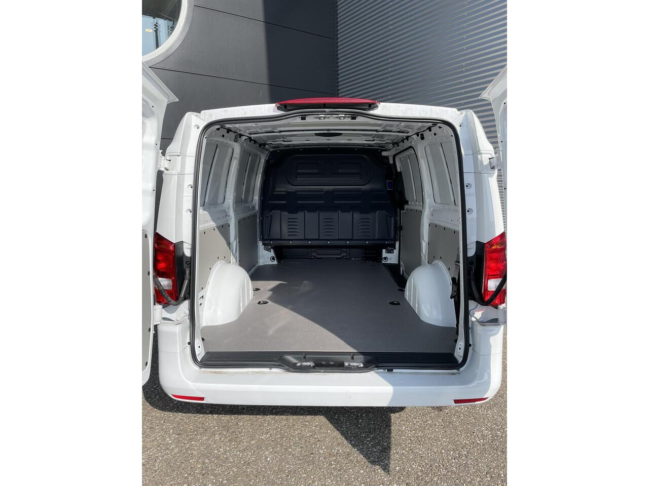 Mercedes-Benz VITO eVito Lang 66 kWh