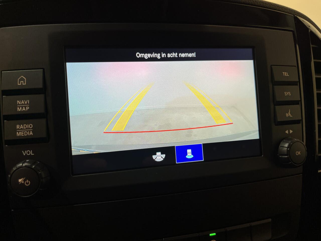 Mercedes-Benz VITO 116 CDI Lang Automaat / Euro 6 / Airco / Cruise Control / Camera / CarPlay / Navigatie / 3-Zits / 1.000 KM !! Z.G.A.N. !!