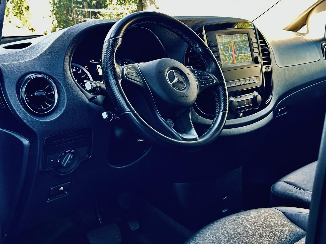 Mercedes-Benz VITO 116 CDI Lang | Automaat | Exclusive | Leer | 3-zits | Camera | Navigatie | LED | Stoelverwarming | Trekhaak | Ex btw