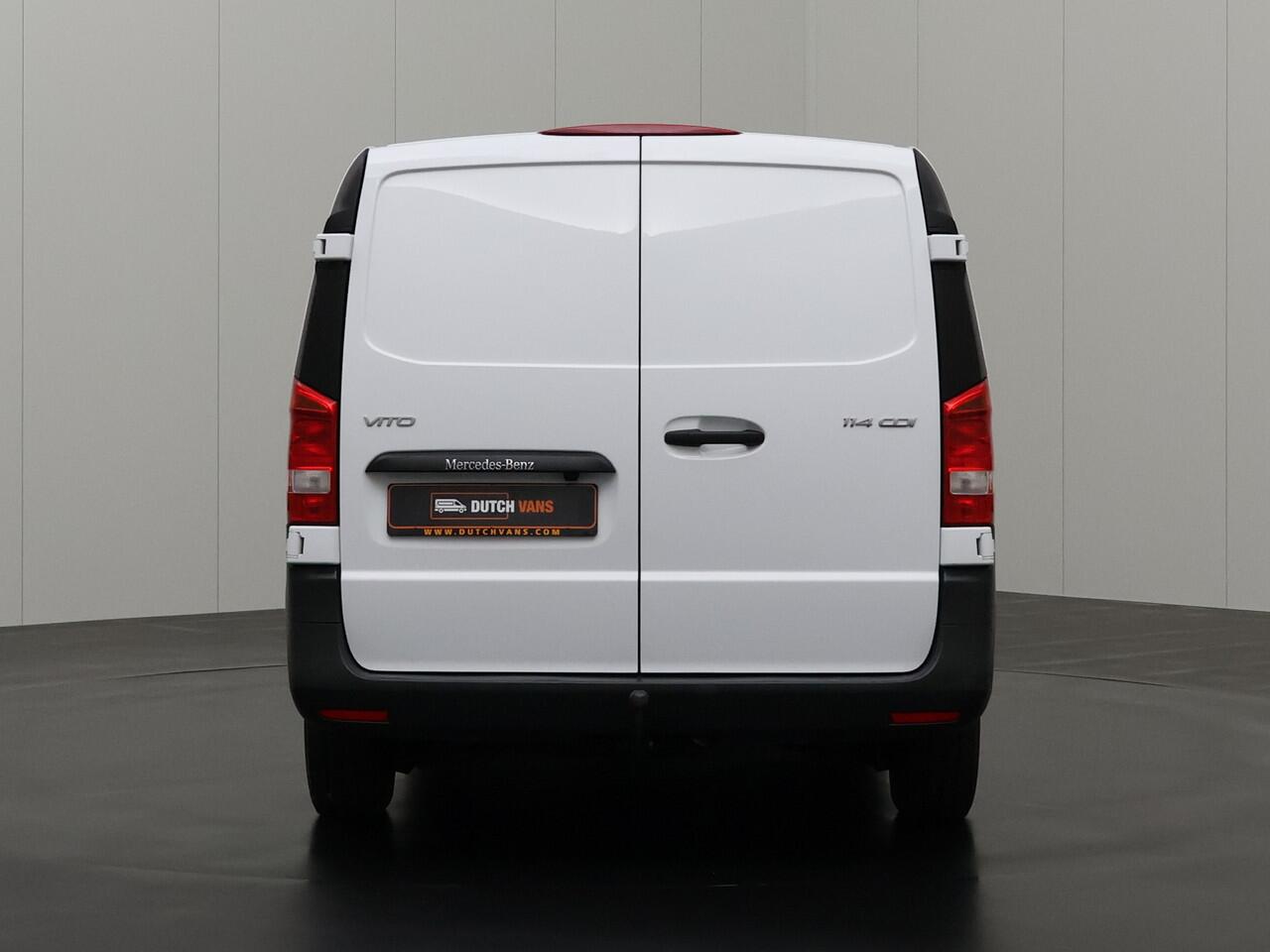 Mercedes-Benz VITO 114CDI 9G-Tronic Automaat | Led | Trekhaak | Multimedia | Camera | 3-Persoons | Airco | Cruise