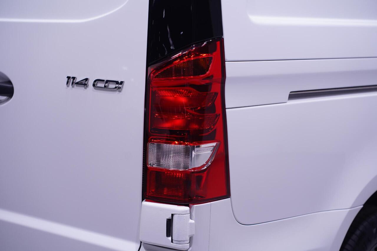 Mercedes-Benz VITO 114 CDI 136 pk Lang Airco, 19"LMV Sidebars, Bumpers in Kleur, Zwarte Grille, Cruise Control, 3-Zits