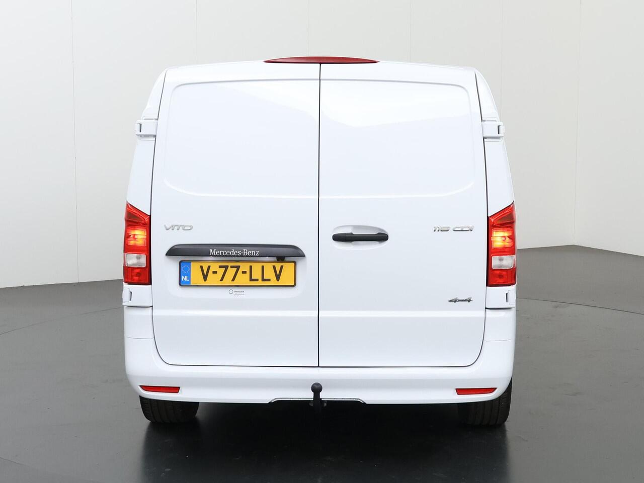 Mercedes-Benz VITO 116 CDI Aut. | XL L3 | Select 4X4 | Dubbele Cabine | Parkeercamera | Climate Control | Stoelverwarming | Keyless Go | 2500 KG. AHW | Certified