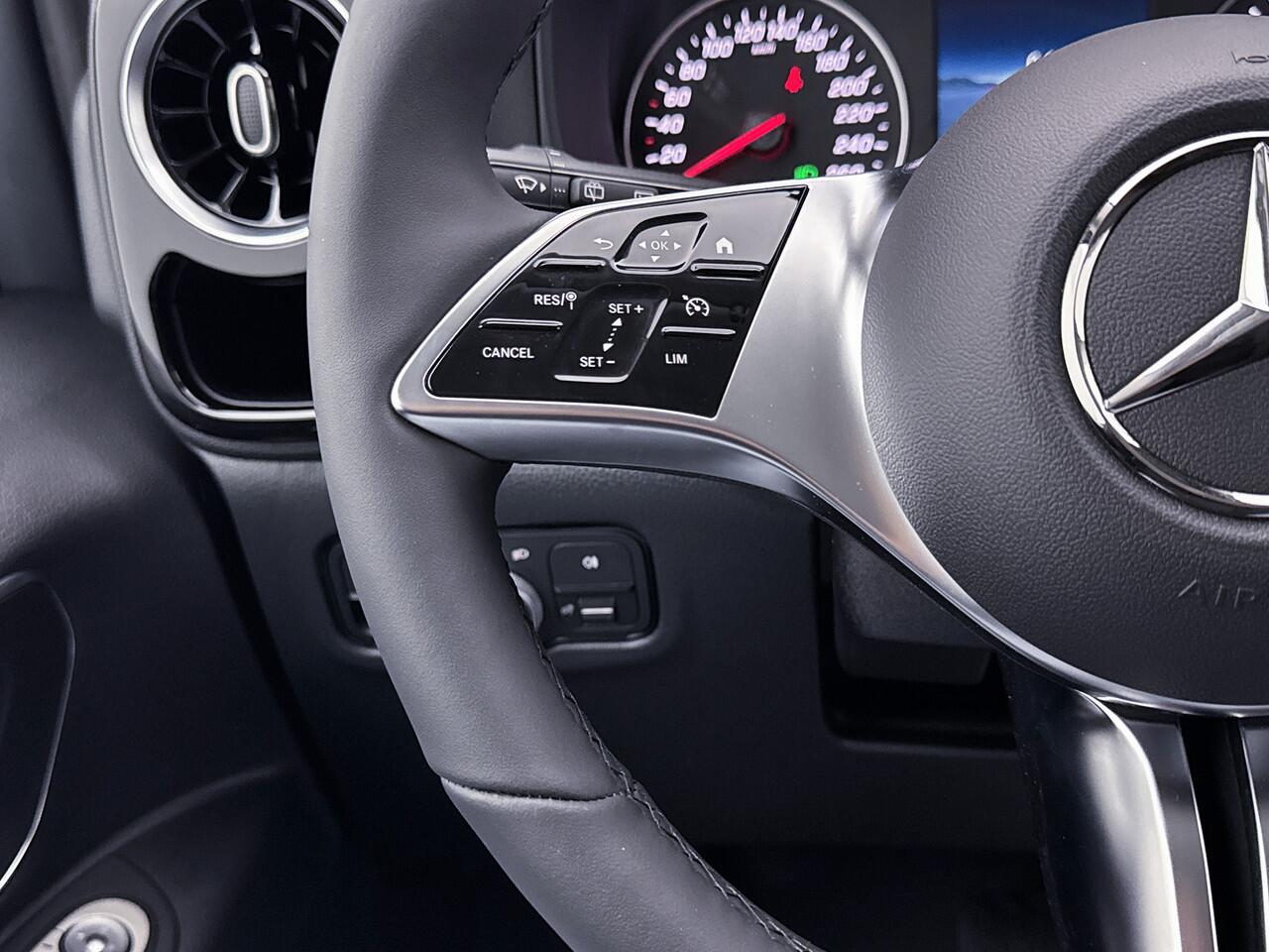 Mercedes-Benz VITO 119 CDI L3 19" inch AMG Dubbele Schuifdeur Multibeam LED Trekhaak Achteruitrijcamera Betimmering