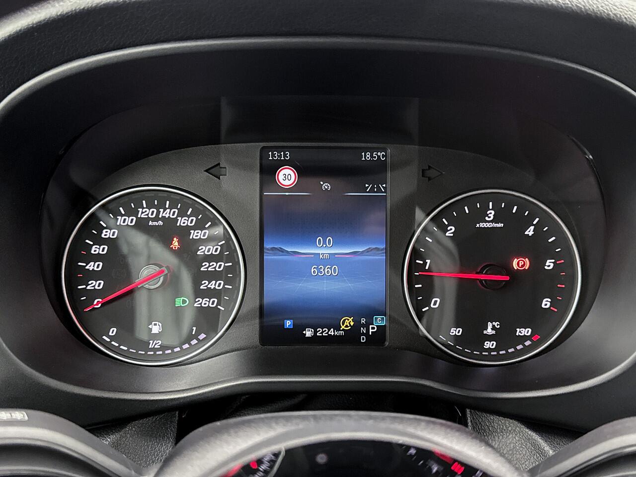 Mercedes-Benz VITO 116 CDI L2 Pro Trekhaak 2.5t Achteruitrijcamera LED Betimmering Cruise Control