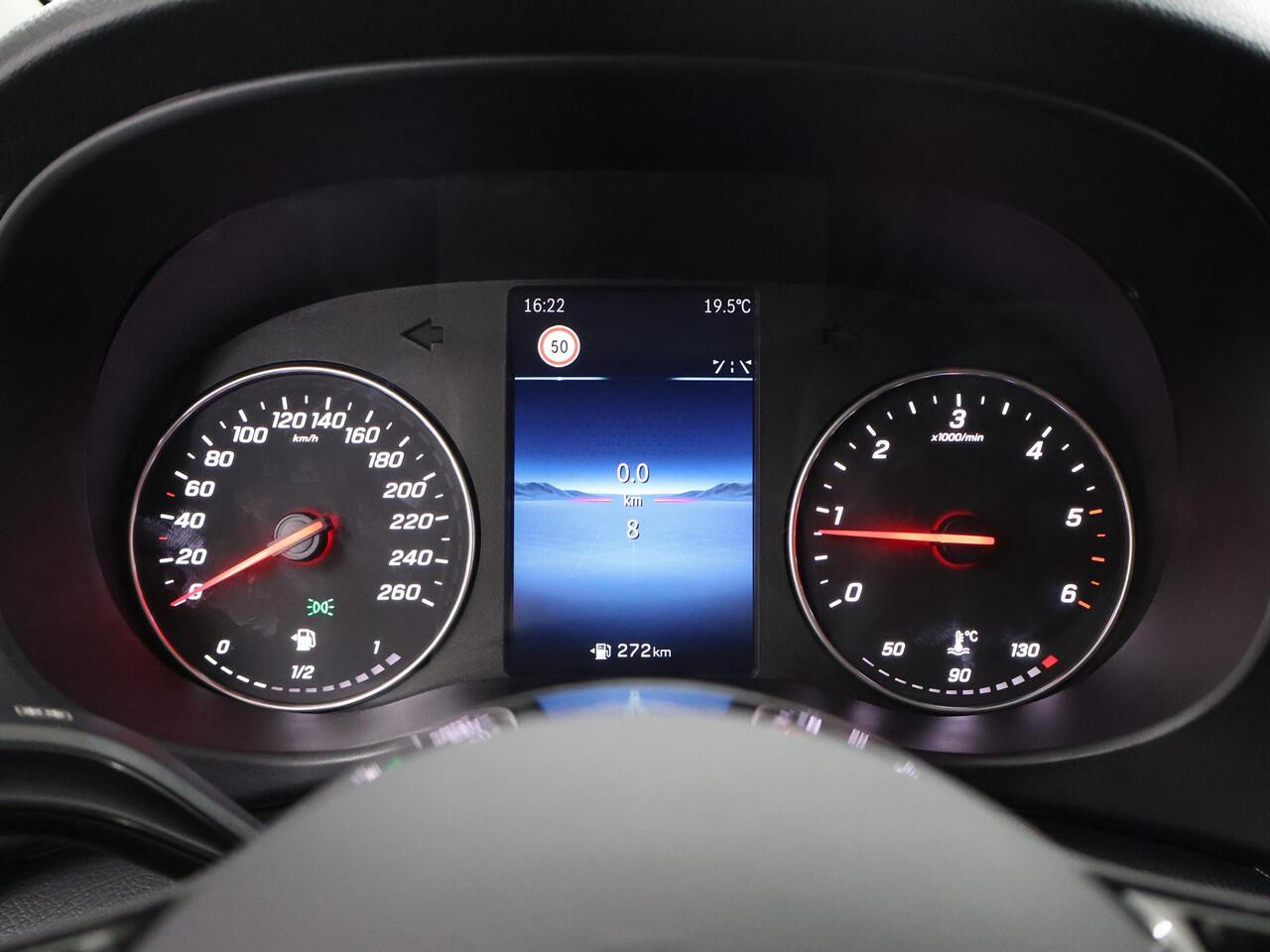 Mercedes-Benz VITO Bestelwagen 110 CDI L2 PRO | Trekhaak | Apple Carplay | Achteruitrijcamera | Airco | MultiBeam LED Koplampen | Cruise Control | Dodehoekassistent |