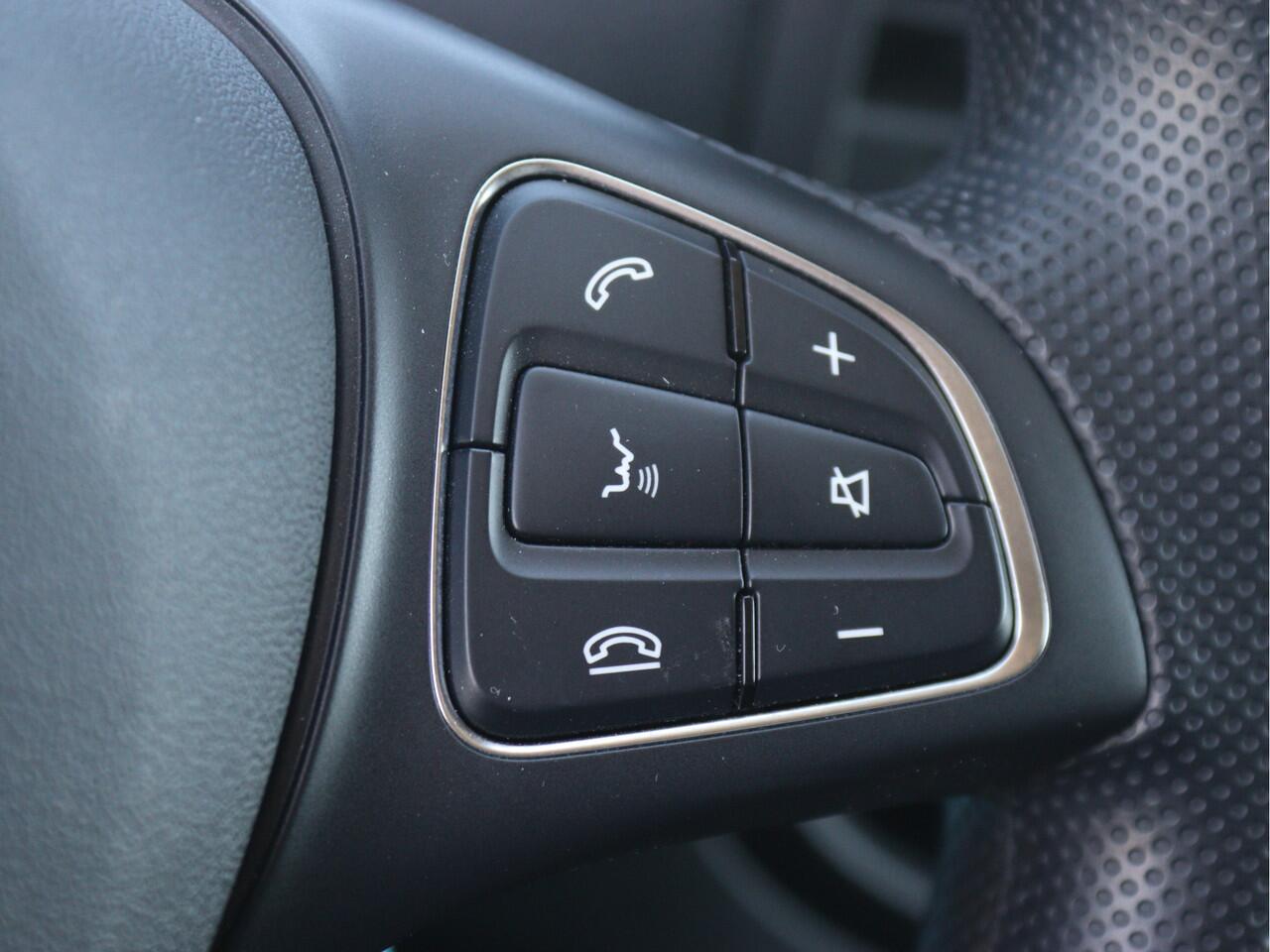 Mercedes-Benz VITO 114 CDI L1 | AIRCO/NAVI/CAMERA/TREKHAAK | Certified .