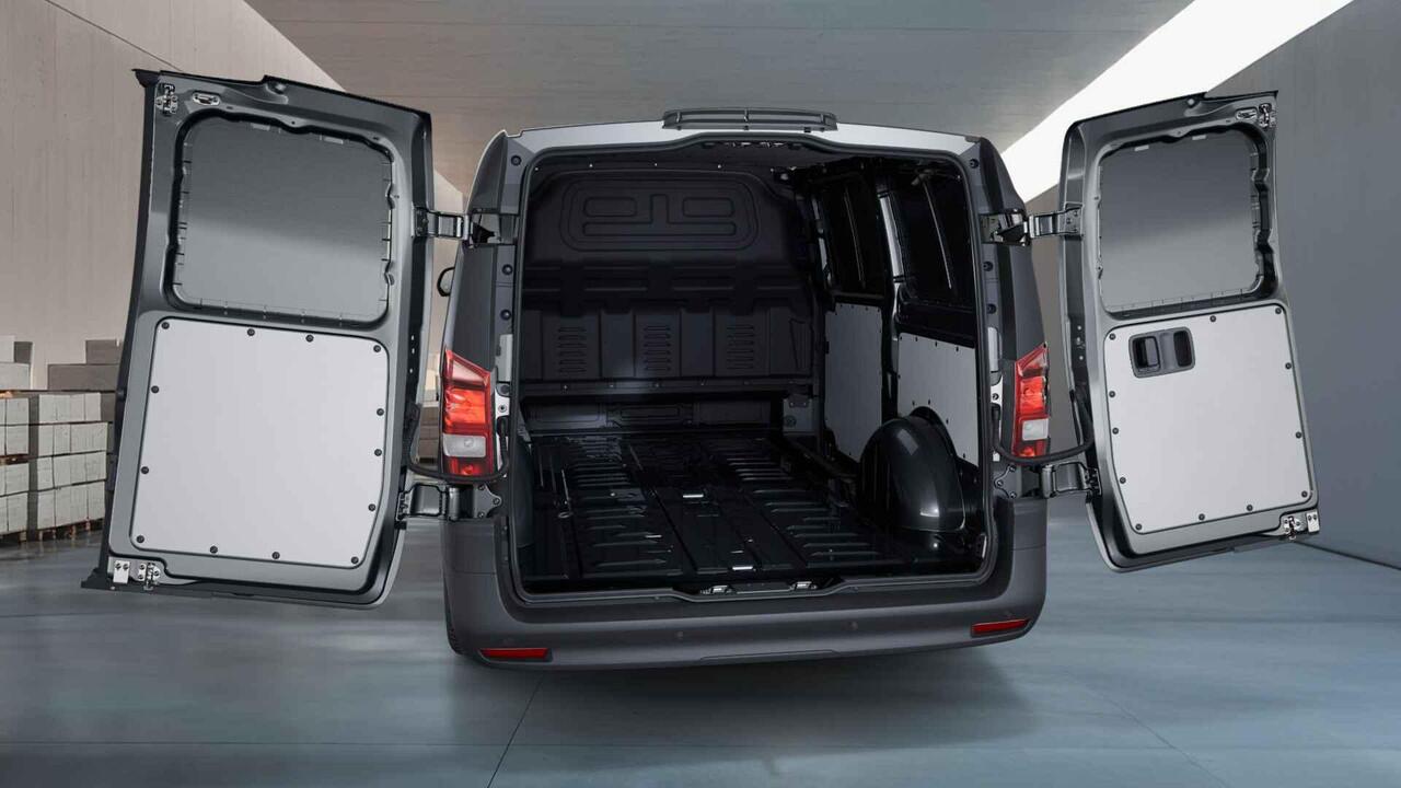 Mercedes-Benz VITO eVito 112 L2 60 kWh