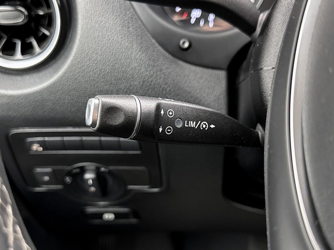 Mercedes-Benz VITO 114 CDI Extra Lang DC 19 inch AMG Dubbele Cabine XL LED Trekhaak Apple Carplay/Android Auto Achteruitrijcamera Cruise Control