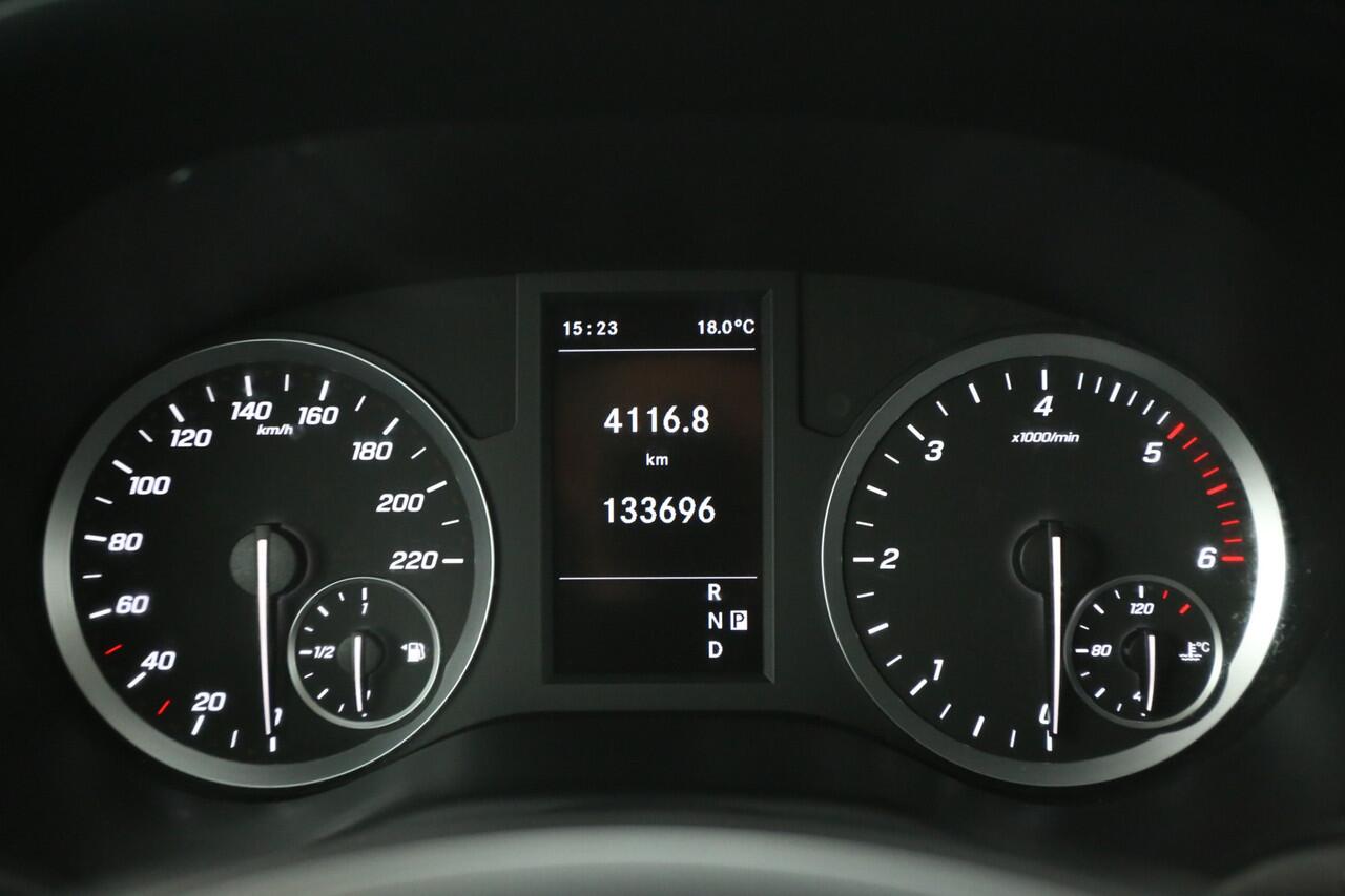 Mercedes-Benz VITO 114 CDI Lang | Aut. | Airco | Cruise | 3 Zits | Trekh. | Carplay | Stoelverw. | 18''LMV
