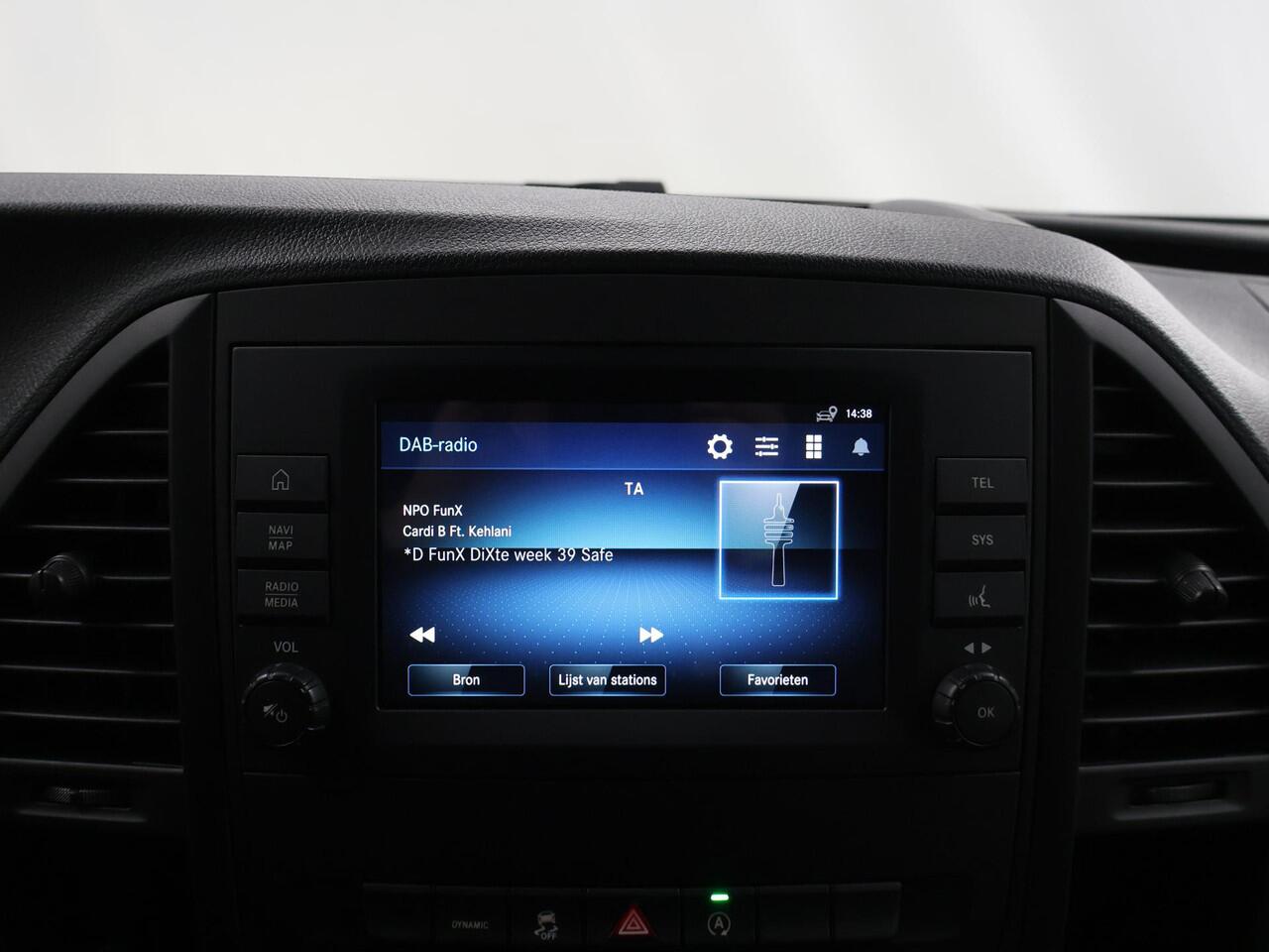 Mercedes-Benz VITO 124 CDI | Aut. | L3 XL | Dubbele Cabine | 237 PK | Navigatie | Bluetooth | Stoelverwarming | Cruise Control | Climate Control | 5-zits | Lederen Bekleding | 2500 KG. AHG | Certified