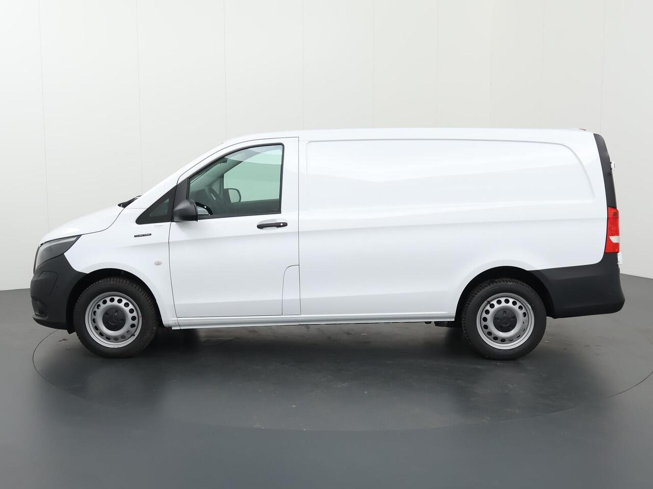 Mercedes-Benz VITO eVito Bestelwagen 66 kWh L2 | Navigatie | Cruisecontrol | Stoelverwarming | Achteruitrijcamera |