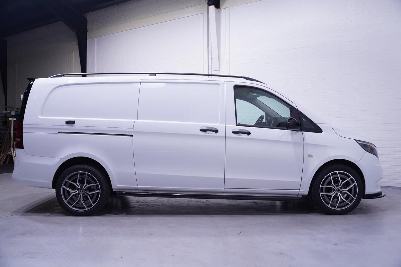 Mercedes-Benz VITO 116 CDI 163 pk XL Black&White Edition Navi, 19" AMG Wielen, Camera, Spoiler Pakket, PDC V+A, Laadruimte Pakket, 3-Zits