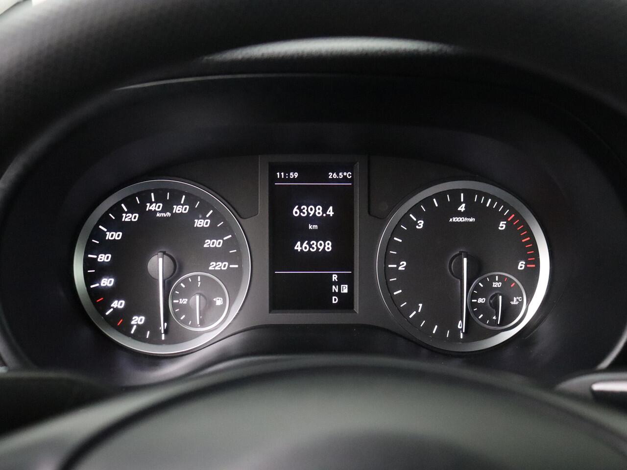 Mercedes-Benz VITO 114CDI 9G-Tronic Automaat | Led | Trekhaak | Multimedia | Camera | 3-Persoons | Airco | Cruise