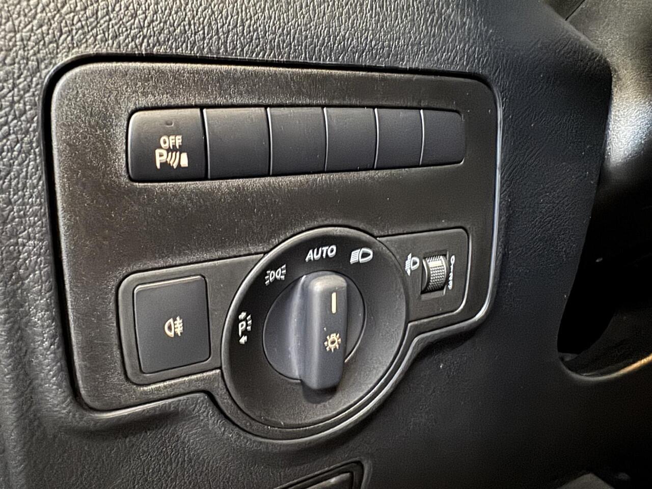 Mercedes-Benz VITO 114 CDI Lang L2 Automaat Apple Carplay Airco Bluetooth Camera Trekhaak Lederen bekleding