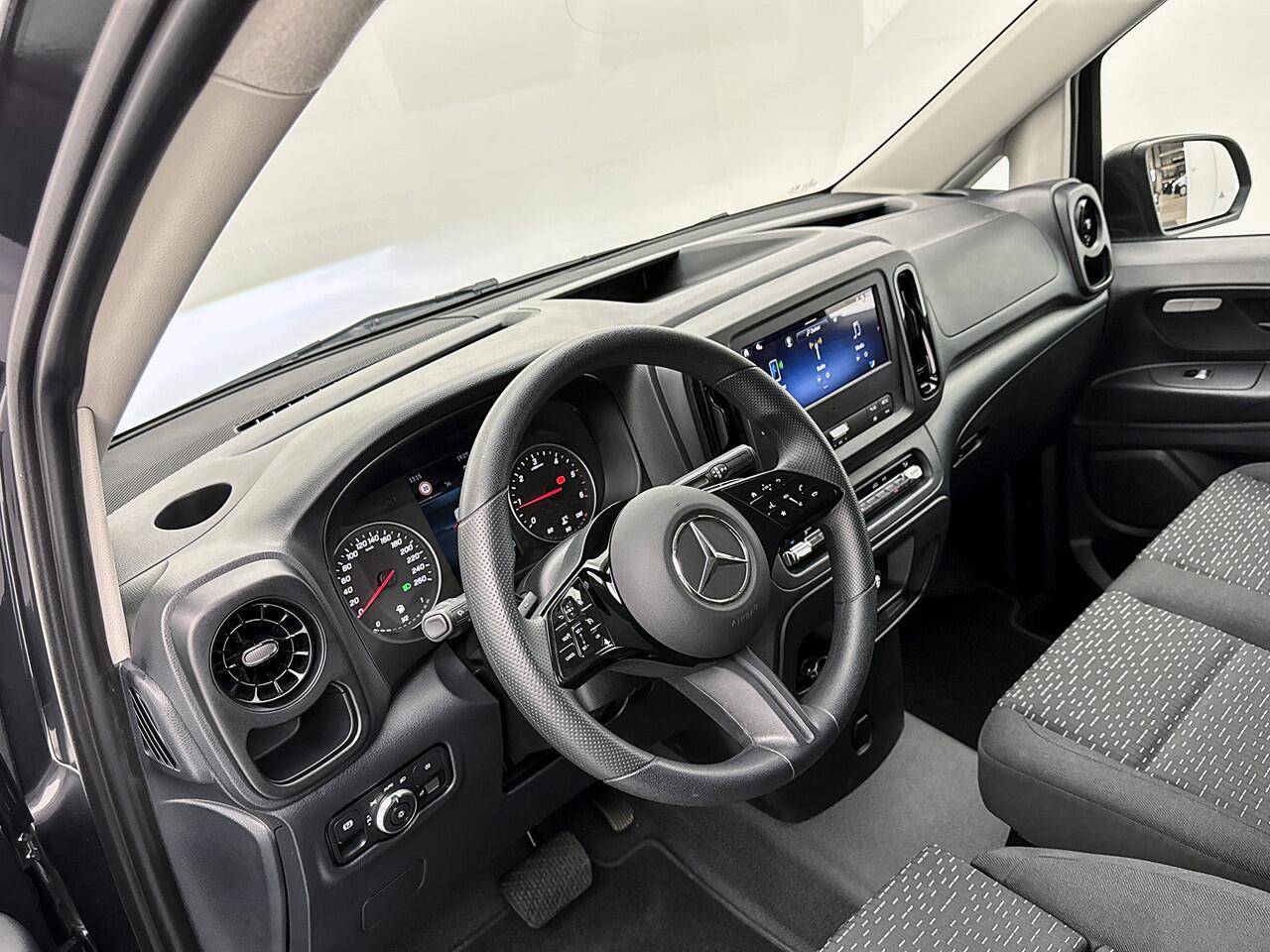 Mercedes-Benz VITO 116 CDI L2 Pro Trekhaak 2.5t Achteruitrijcamera LED Betimmering Cruise Control