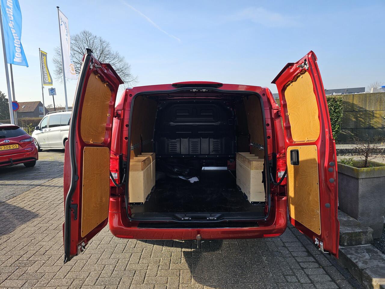 Mercedes-Benz VITO 116 CDI L2 Automaat * LED * NAVI * Camera * Trekhaak *