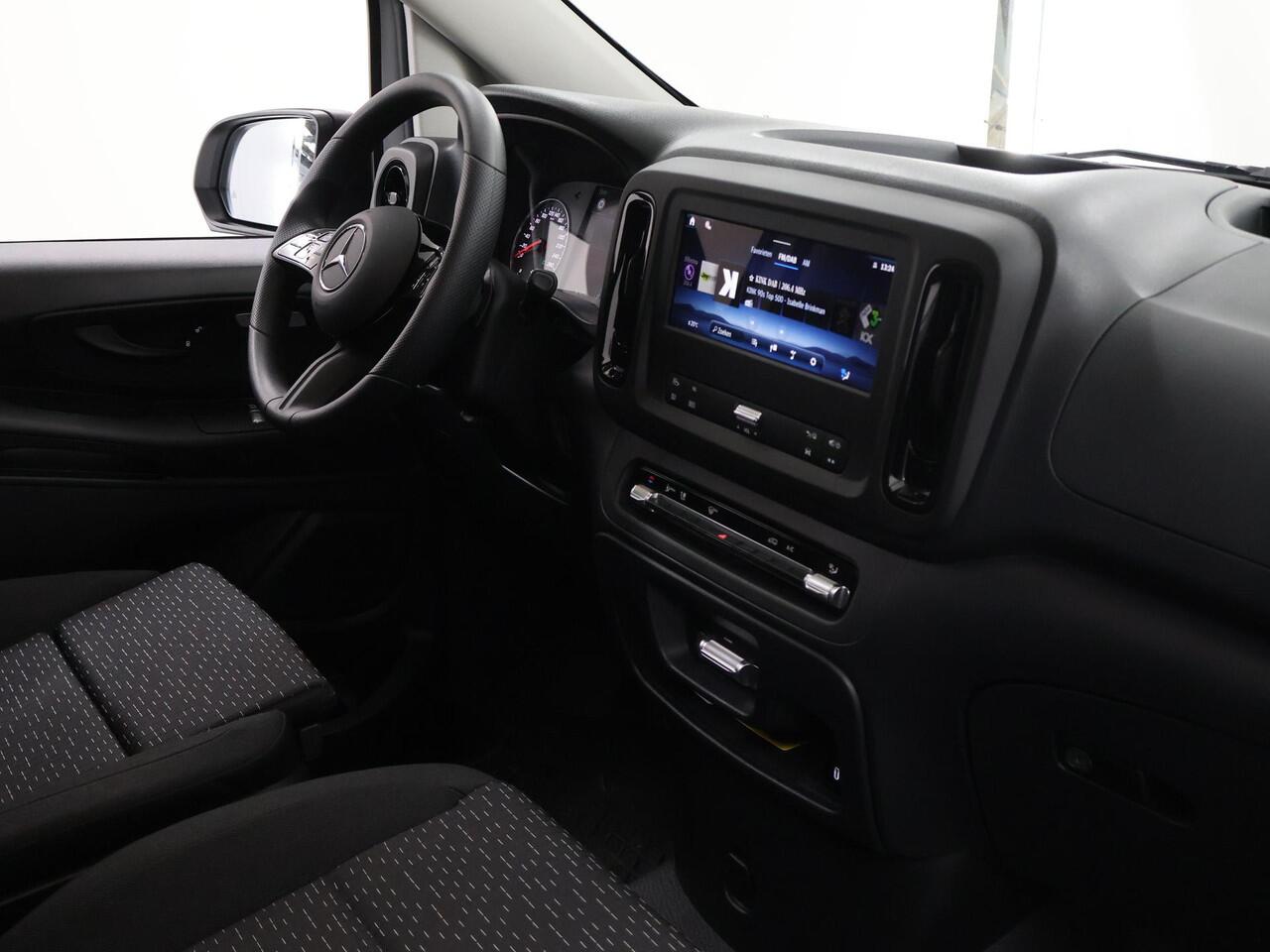 Mercedes-Benz VITO 116 CDI | L3 XL | AUT. | PRO | 270° DEUREN | NAVIGATIE | CRUISE CONTROL | AIRCO | ACHTERUITRIJCAMERA | BETIMMERDE LAADRUIMTE HOUT | BIJRIJDERSBANK | STOELVERWARMING