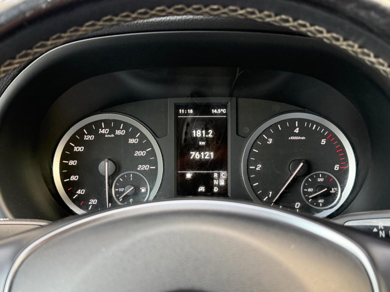 Mercedes-Benz VITO 114 CDI L2 Automaat GB / Navi / Airco / Trekhaak / Led