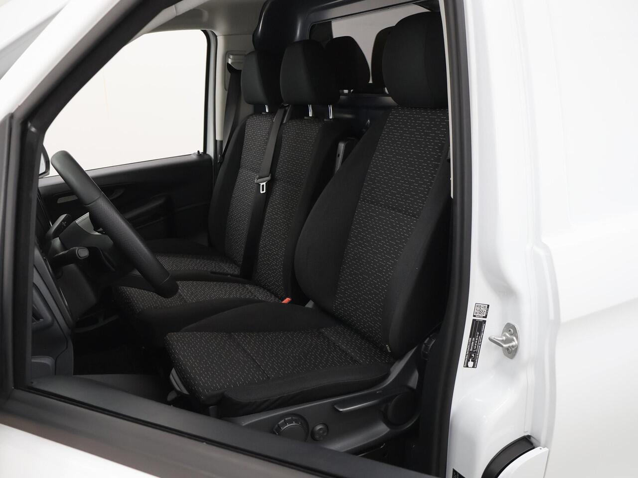 Mercedes-Benz VITO 116 CDI Aut. | L3 Pro | Keyless Go | Navigatiesysteem | Cruise Control | Parkeercamera | 3-zits | Stoelverwarming | 270° Achterdeuren | MODEL 2025 | Certified