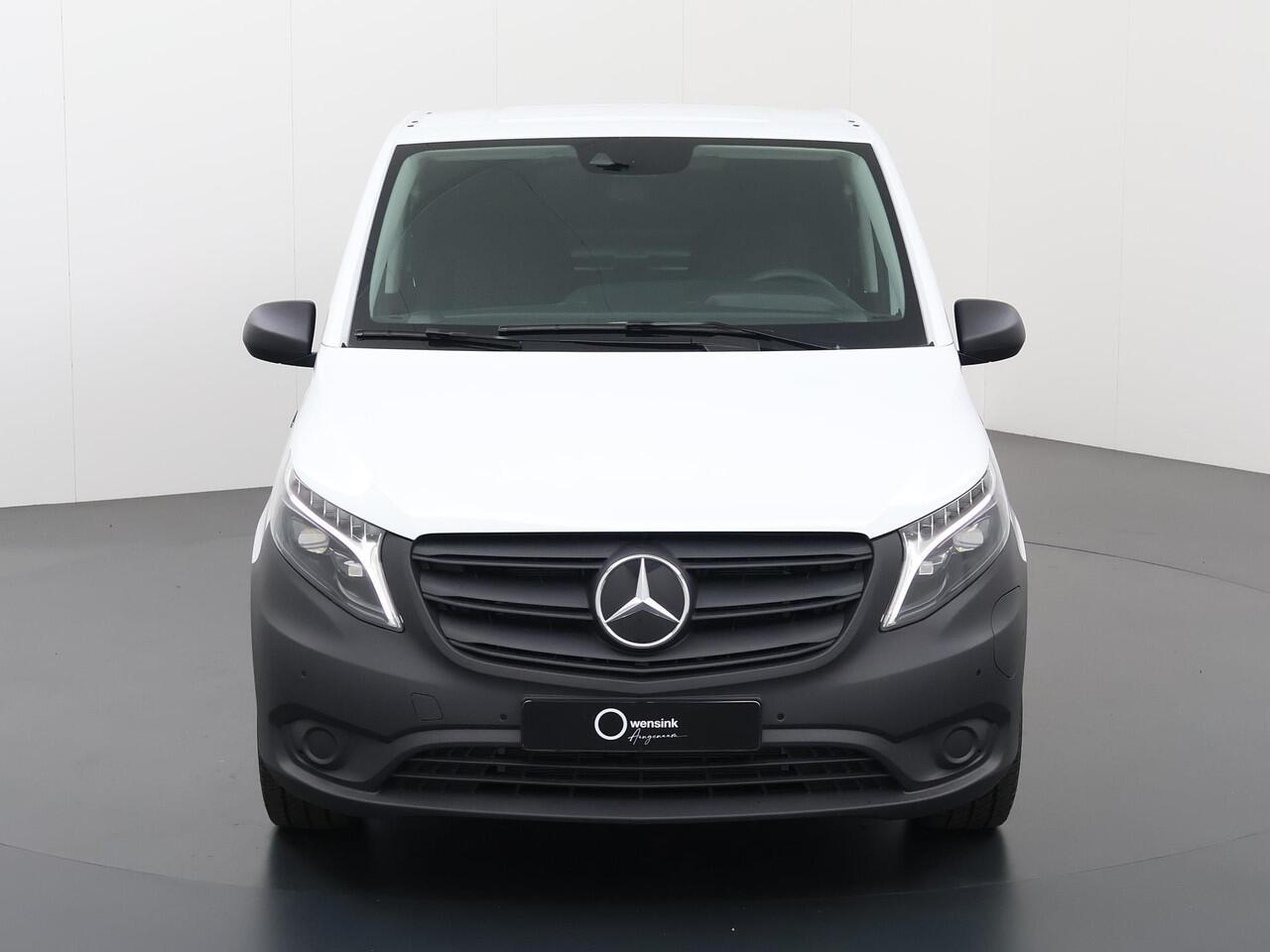 Mercedes-Benz VITO eVito L2 Lang 66 kWh | Achteruitrijcamera | Stoelverwarming | Navigatie | Climate Control | Cruise Control | LED Koplampen |