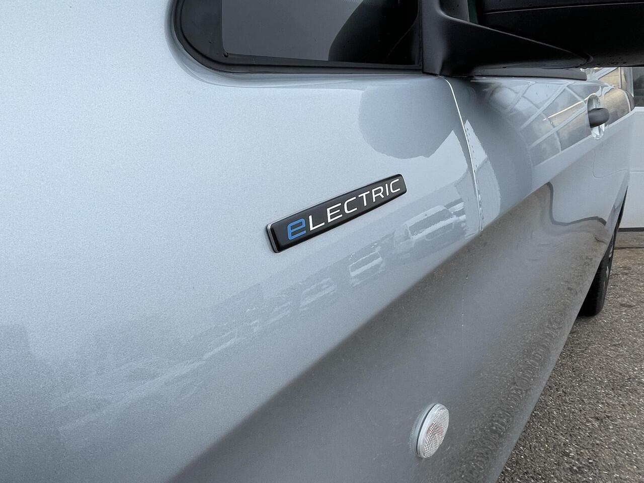 Mercedes-Benz VITO eVito 112 L2 60 kWh Mercedes-Benz eVito eVito 112 L2 66 kWh