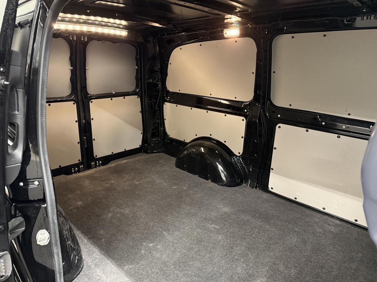 Mercedes-Benz VITO 114 CDI Lang Navi Automaat Bluetooth Camera Trekhaak