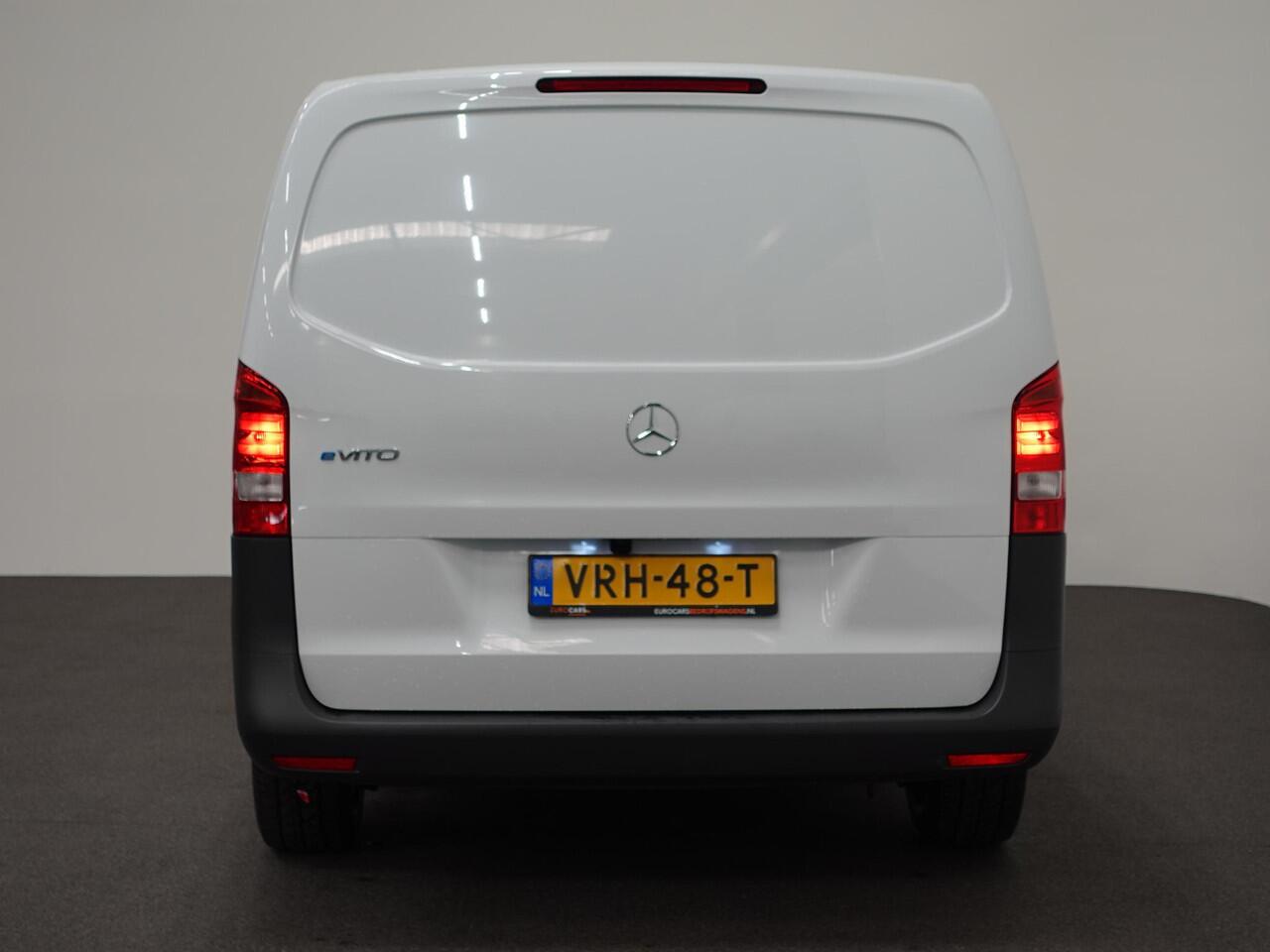 Mercedes-Benz VITO eVito Lang 66 kWh Automaat Airco Cruise Leder Camera Navigatie