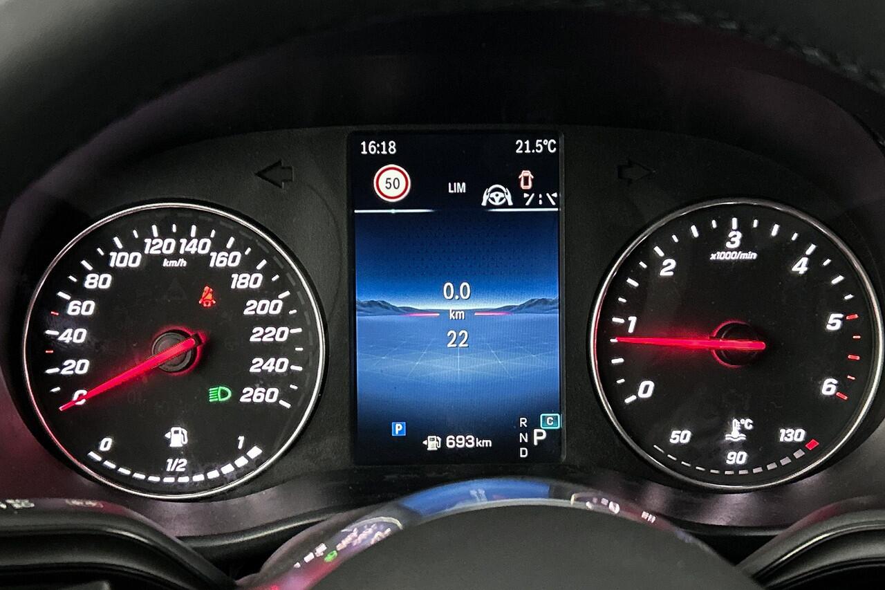 Mercedes-Benz VITO 119 CDI L2 Automaat | 2x schuifdeur | Leder | LED | Trekhaak | Camera | Parkeersensoren